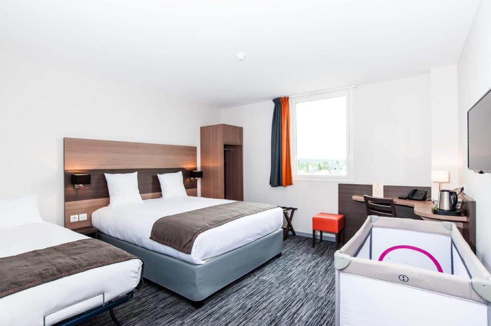 Dios Hotel Bruguieres Екстериор снимка