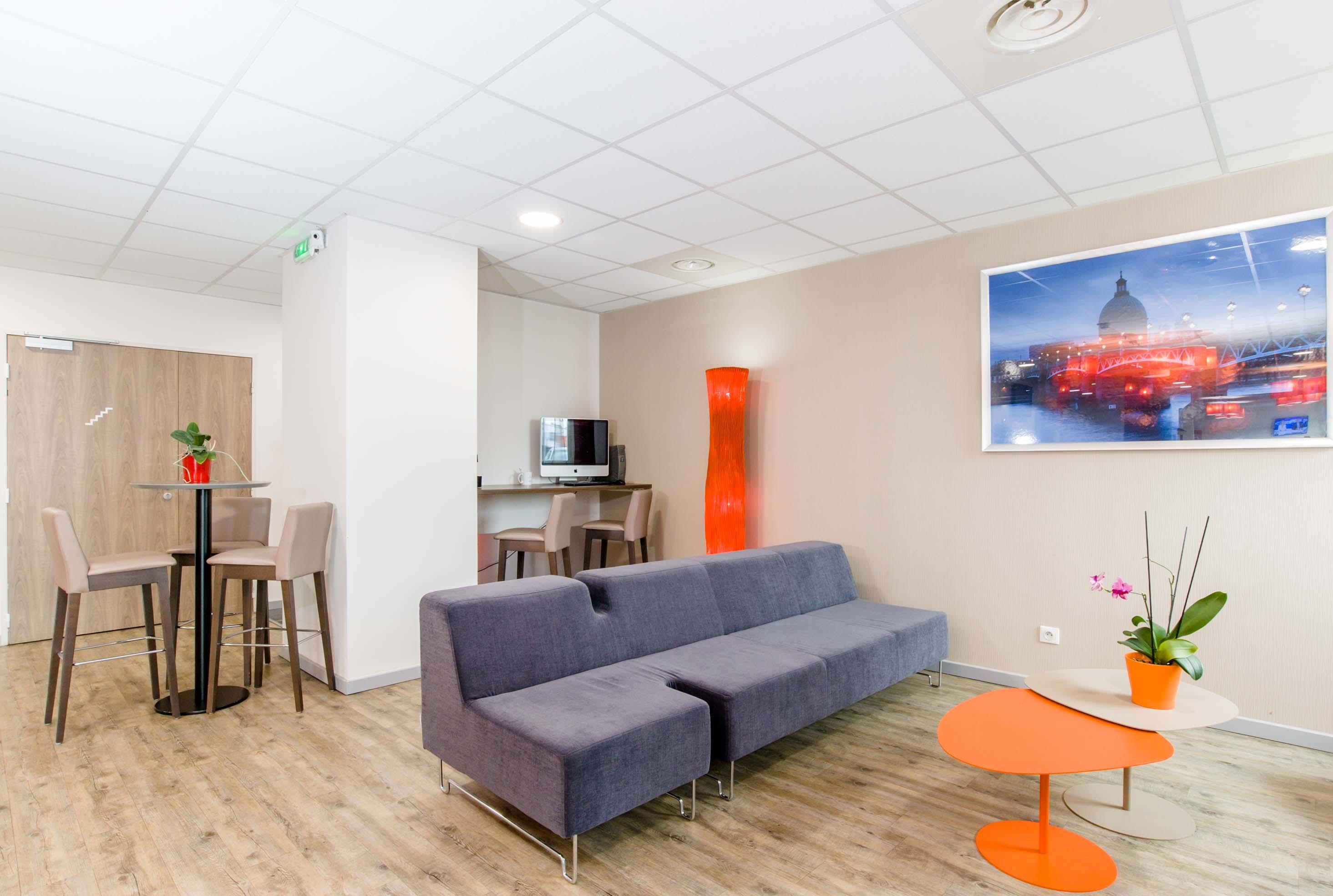Dios Hotel Bruguieres Екстериор снимка