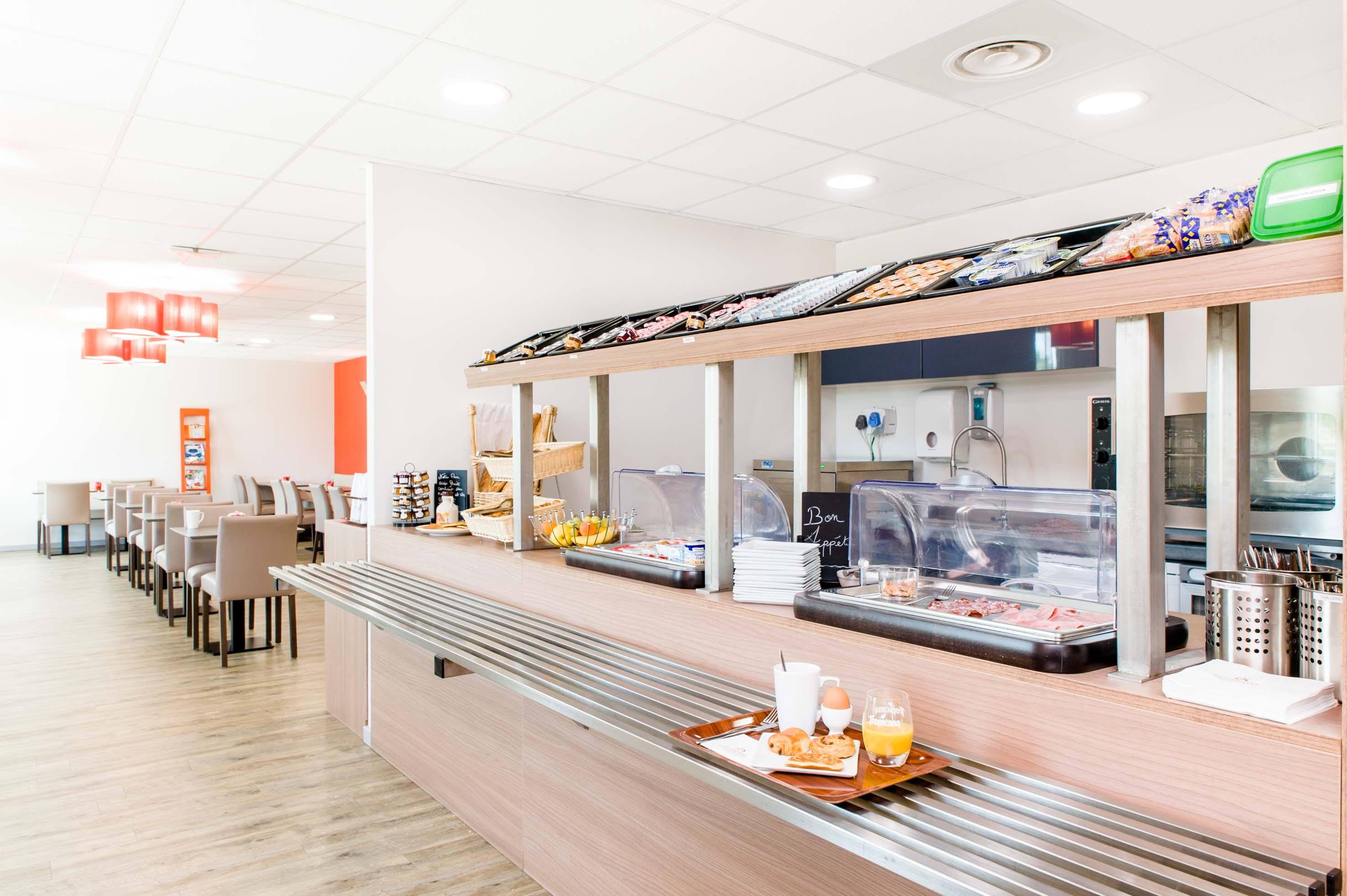 Dios Hotel Bruguieres Екстериор снимка