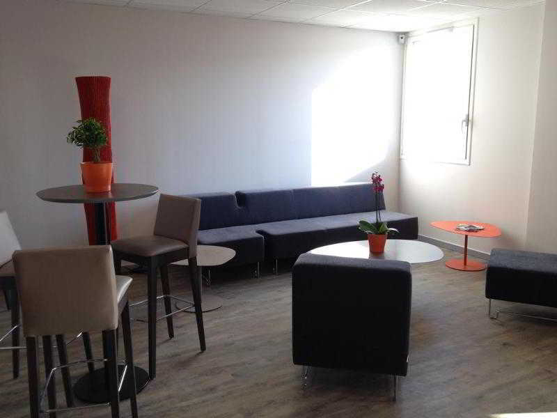 Dios Hotel Bruguieres Екстериор снимка