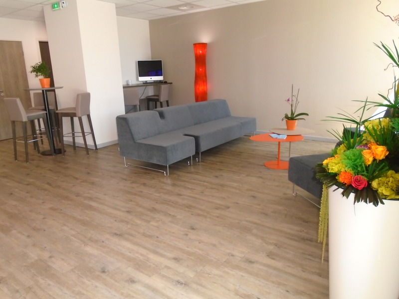 Dios Hotel Bruguieres Екстериор снимка