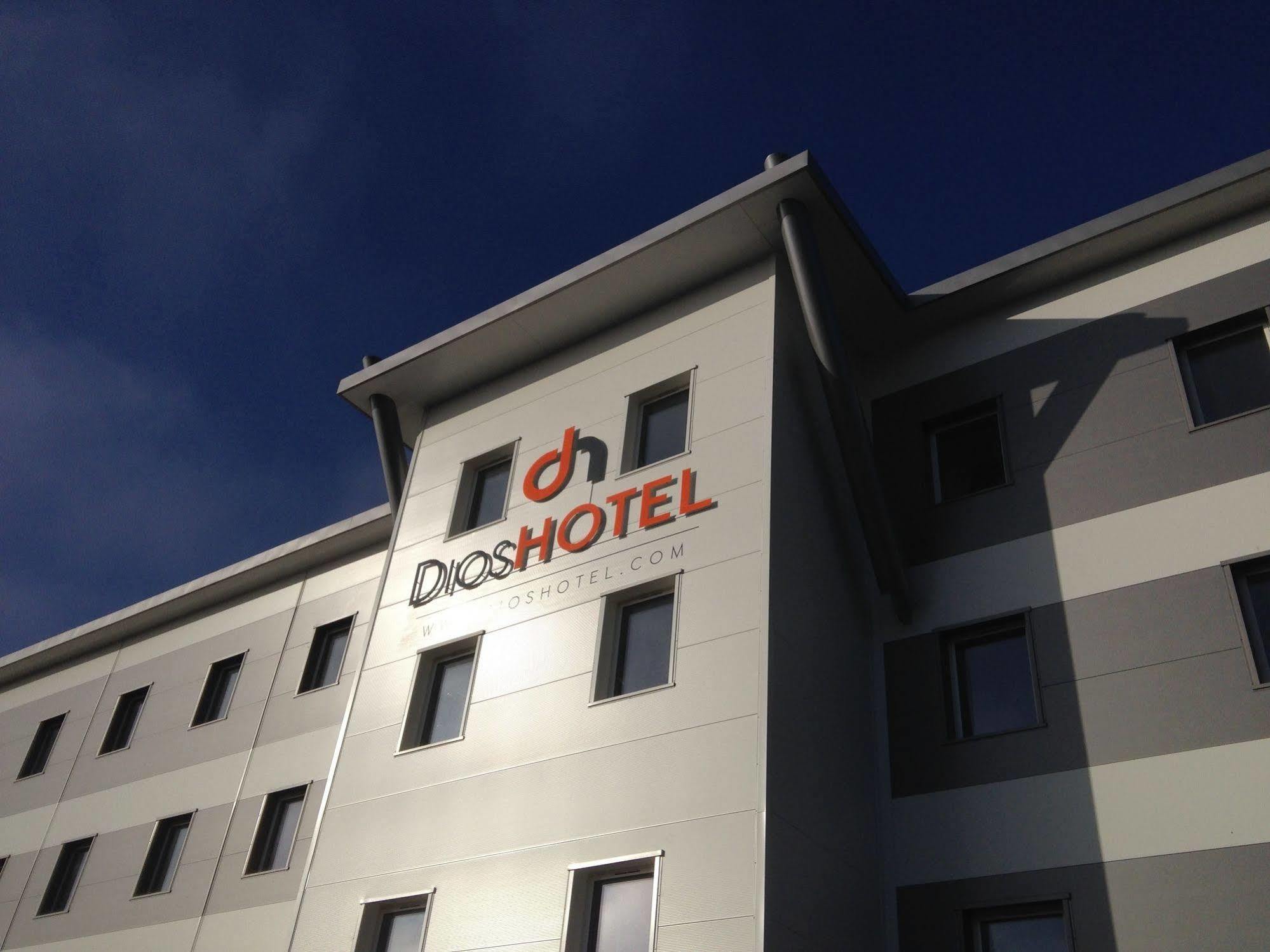 Dios Hotel Bruguieres Екстериор снимка